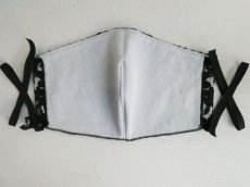 裏地は全てグレージュカラー