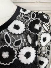 画像10: モノトーンペタル　ブラウス  (10)