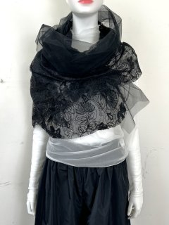 値下げお買得!新品‼︎ お好きな方いかが　黒の総レースのショール♡ セール】 ポンチョストール （マフラー・ショール・スヌード