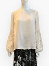 画像1: ライトゼロサテン袖口レース　ブラウス  (1)
