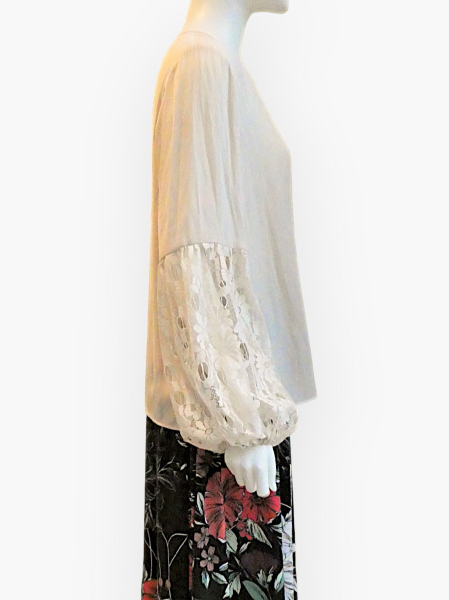画像2: ライトゼロサテン袖口レース　ブラウス  (2)