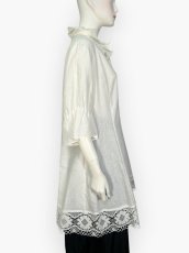 画像2: ブラッシュフラワーエンブ　ブラウス  (2)