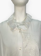 画像4: ブラッシュフラワーエンブ　ブラウス  (4)