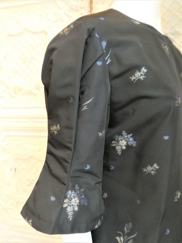 タフタ小花ジャガード ワンピース 4298 Shizuka Komuro