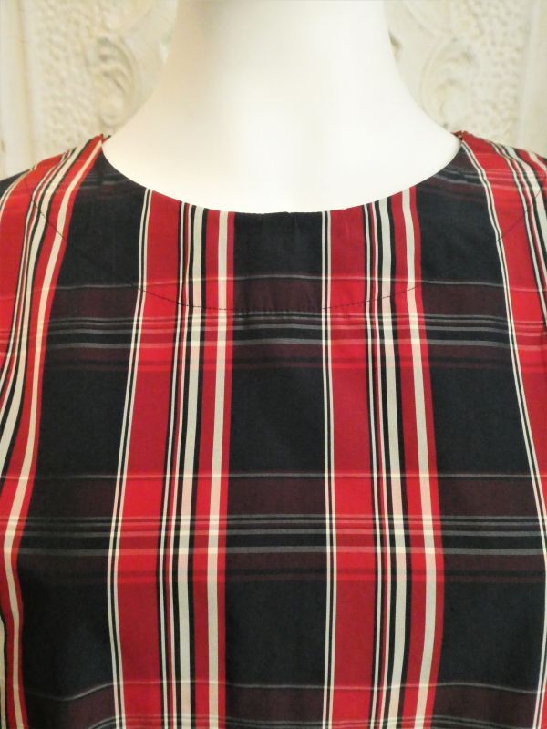 チェックタフタ ワンピース 4298 Shizuka Komuro